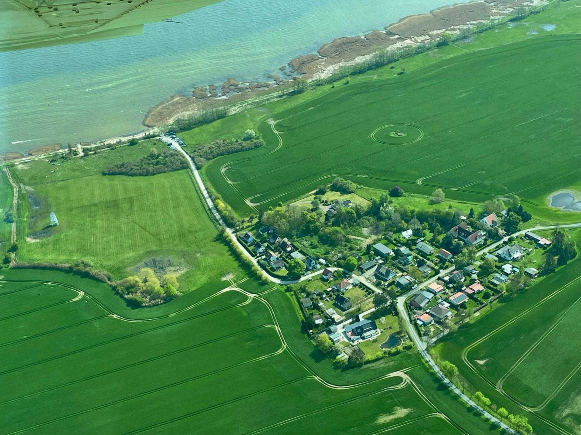 Grosse 4 Sterne Ferienwohnung Beim Boddenstrand Sundhagen-Niederhof Esterno foto